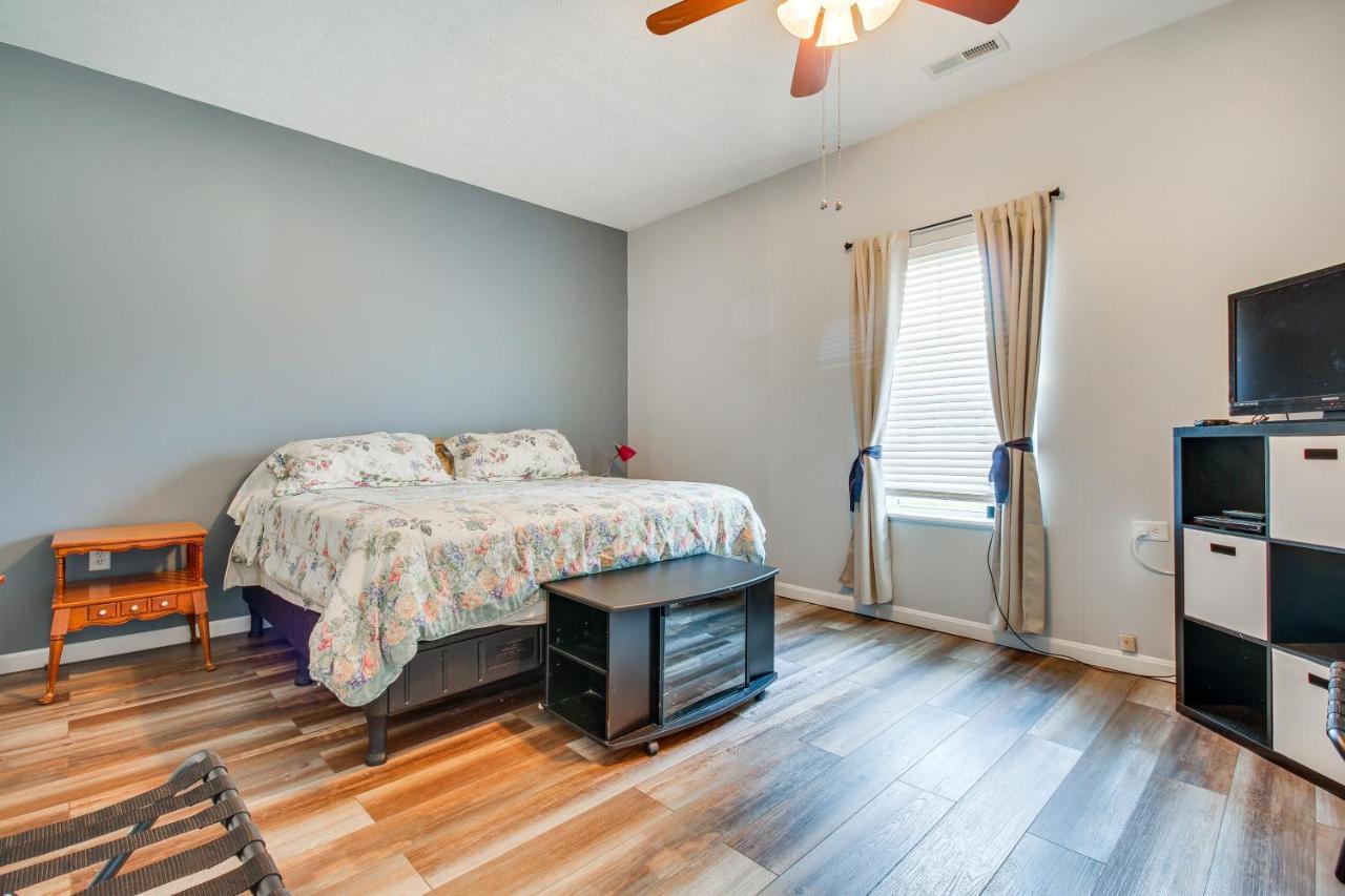 Kentucky Retreat Near Williamstown Lake! Bagian luar foto